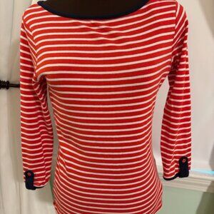 Vineyard Vines size small Red Stripe shirt 100% pima cotton
